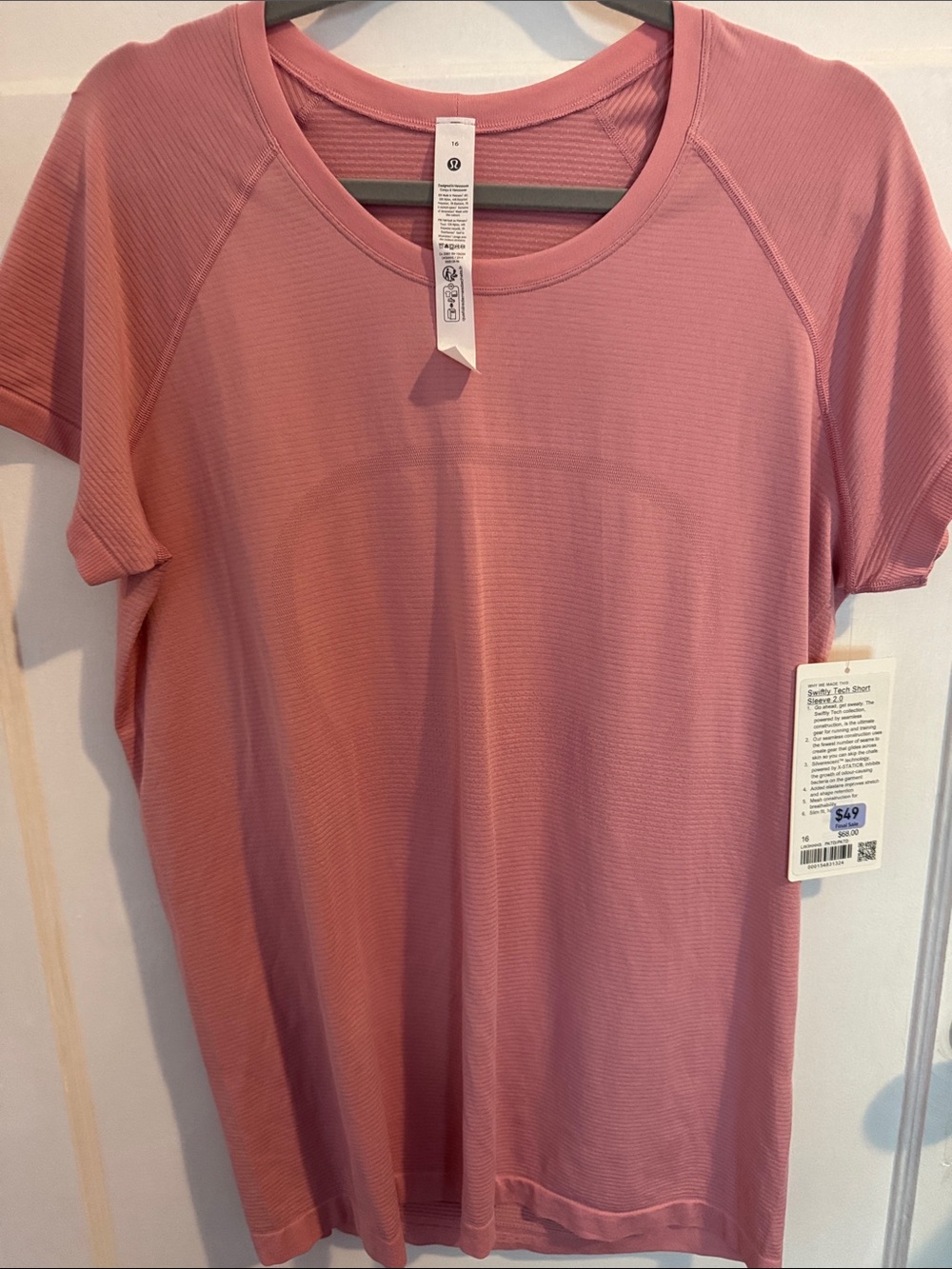 lululemon athletica Short Sleeve Scoop Tee - Dusty Rose
